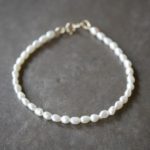 Natural color pearl bracelet