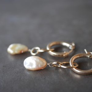 Petal pearl earrings