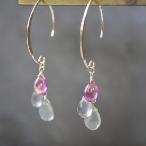 Ceylon moonstone ruby ​​earrings